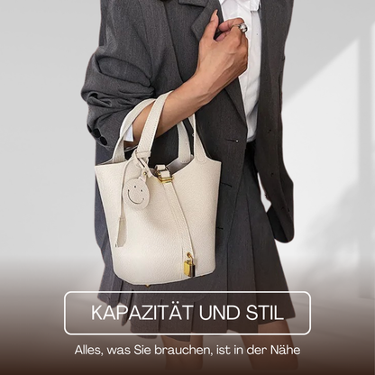 BERK | Minimalistische Bucket Bag aus gepechtem Leder